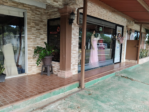 Truckos Salon & Glamour