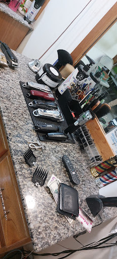 Alex'sBarberShop
