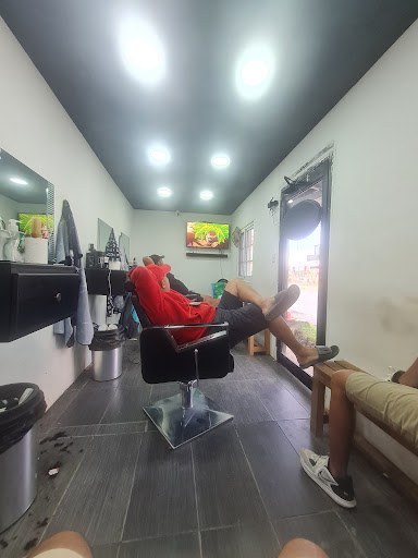 BARBER'S HAIRCUT EVOLUTION
