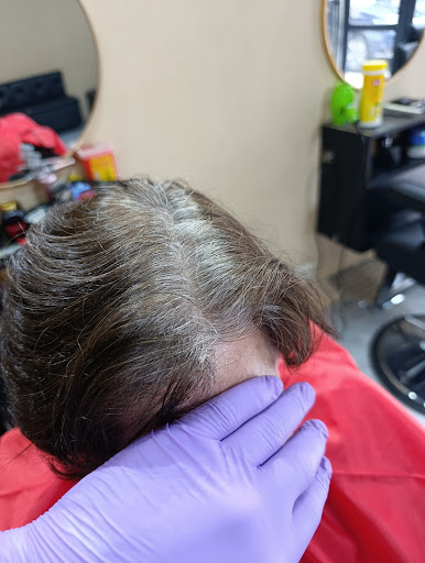 LEVIS BARBER