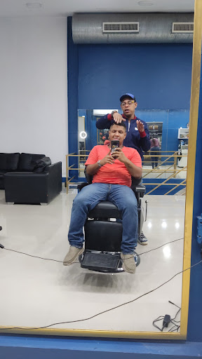 Cacique barber cut&shaves