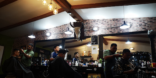 8va avenida barber shop