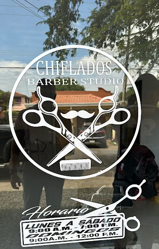 Chiflados Barber Studio