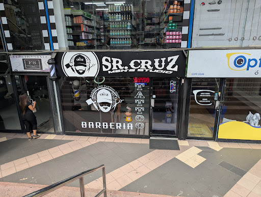 Sr. Cruz Men's Studio