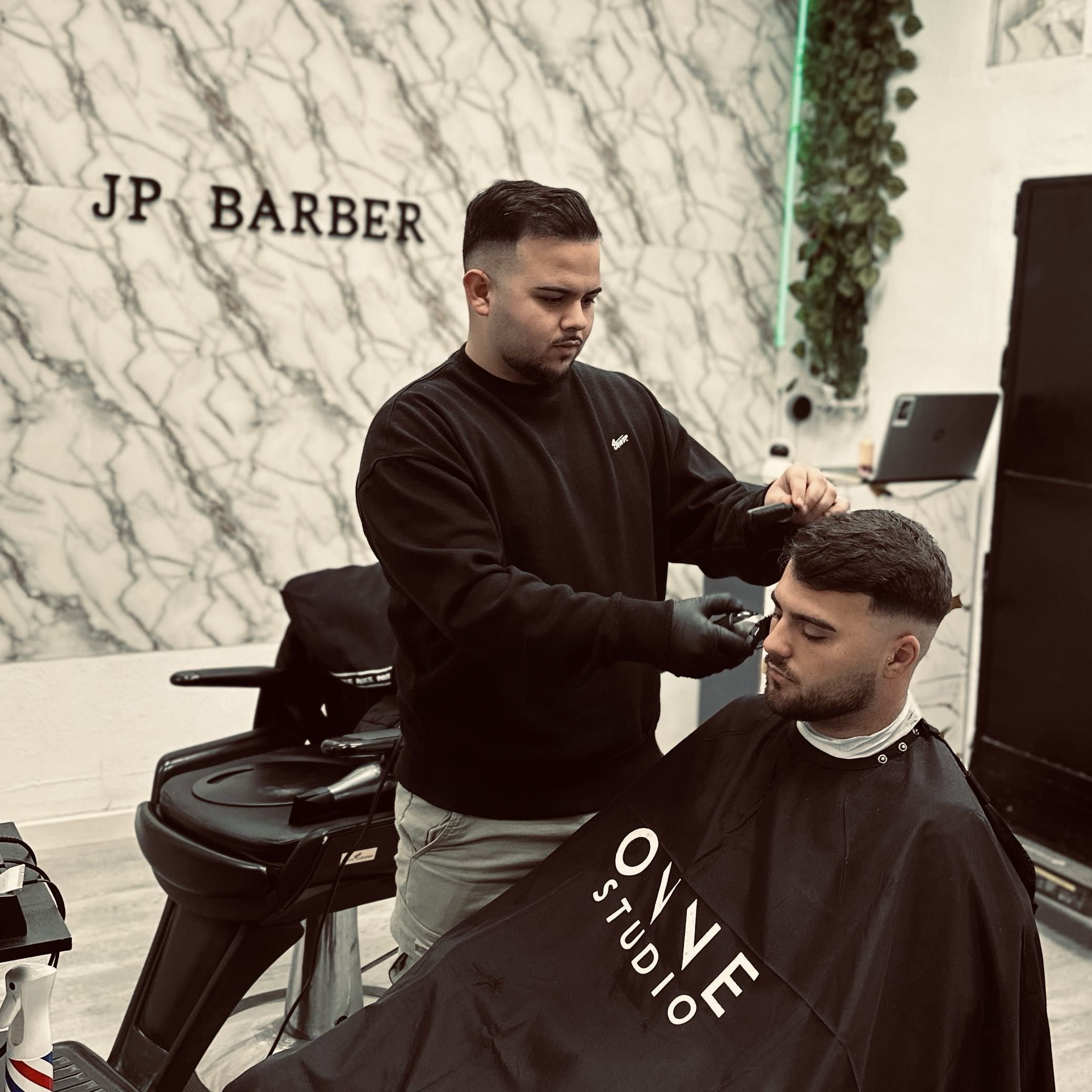 Opinión de Barberia Jp La Hermandad 1 Corte y Opinión en Barbería Jp La Hermandad - Peluquería de Confianza