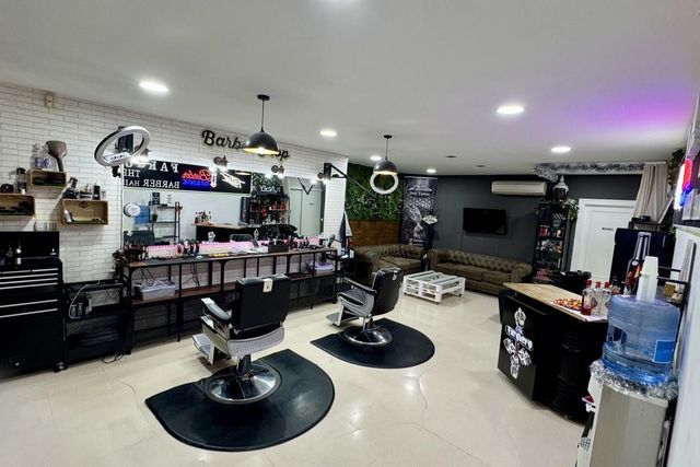 Las mejores barberías en Aguadulce: cortes modernos y estilo profesional