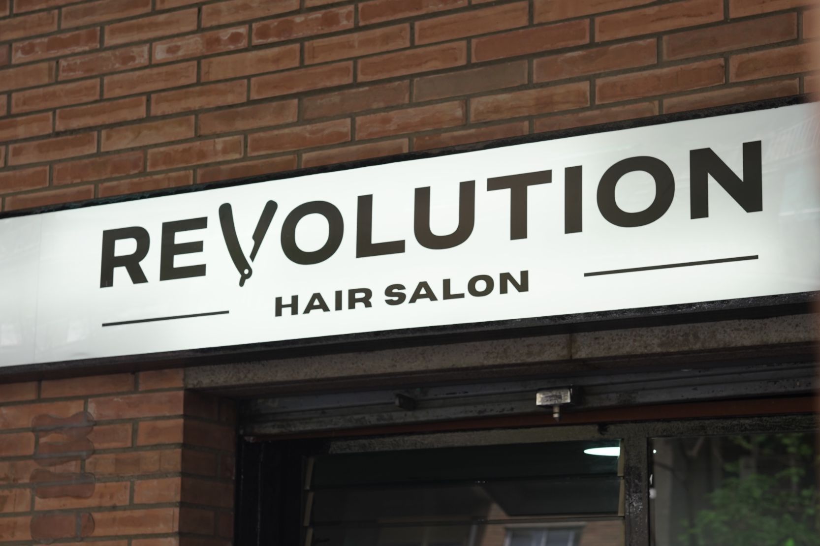 Opinión de Barbería Revolution Style: Cortes Modernos y Calidad Premium