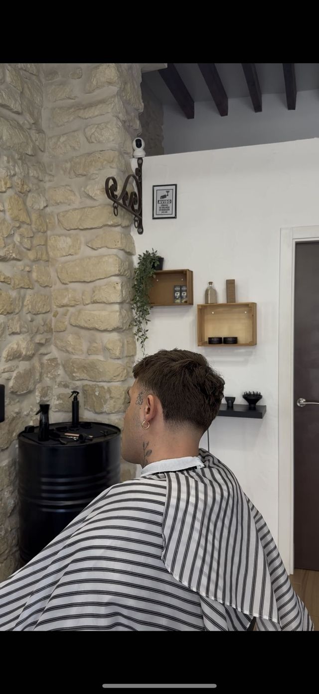 Barbería La 4ta: Opiniones y reseñas de los mejores cortes de pelo
