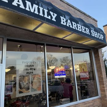 Opinión de The Family Barber Shop 1 Opinión de The Family Barber Shop: ¿Vale la pena este barbería para toda la familia?
