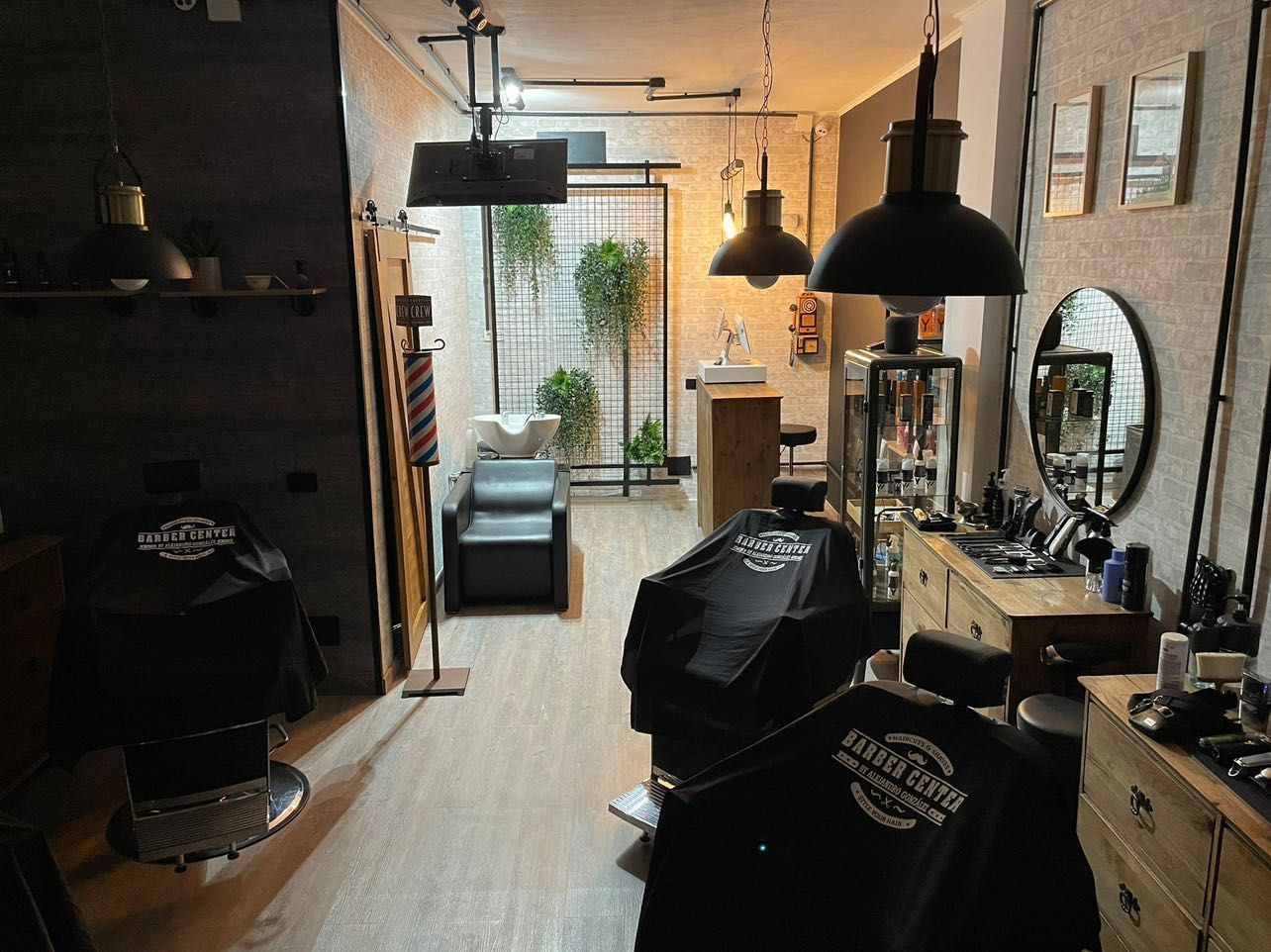 Opinión de 💈BARBERIA CENTER💈 1 Los mejores cortes y estilos en BARBERIA CENTER | Opinión y reseña 2024