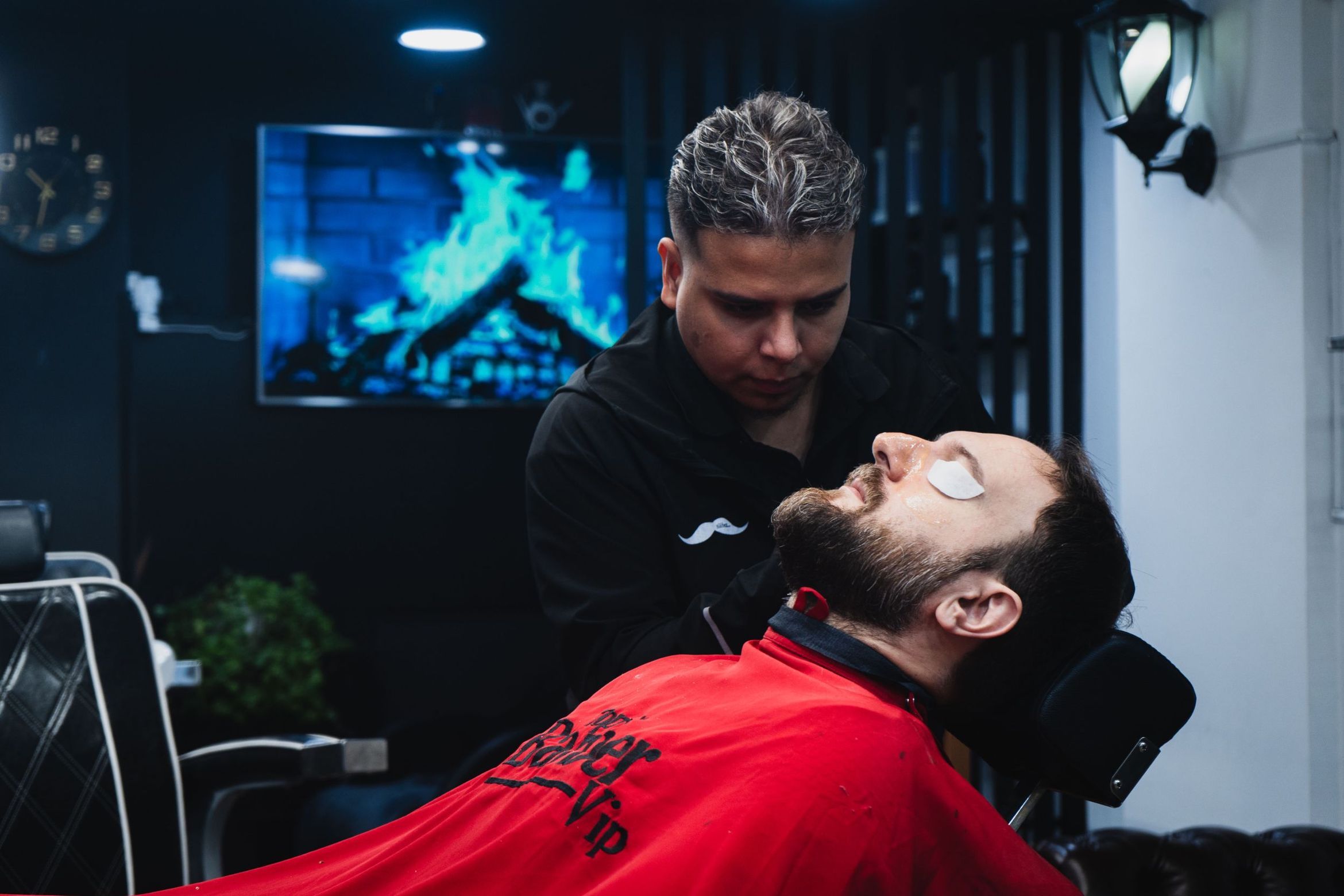 Barbería La Gran Familia: Opinión Honesta y Experiencia en Corte de Pelo