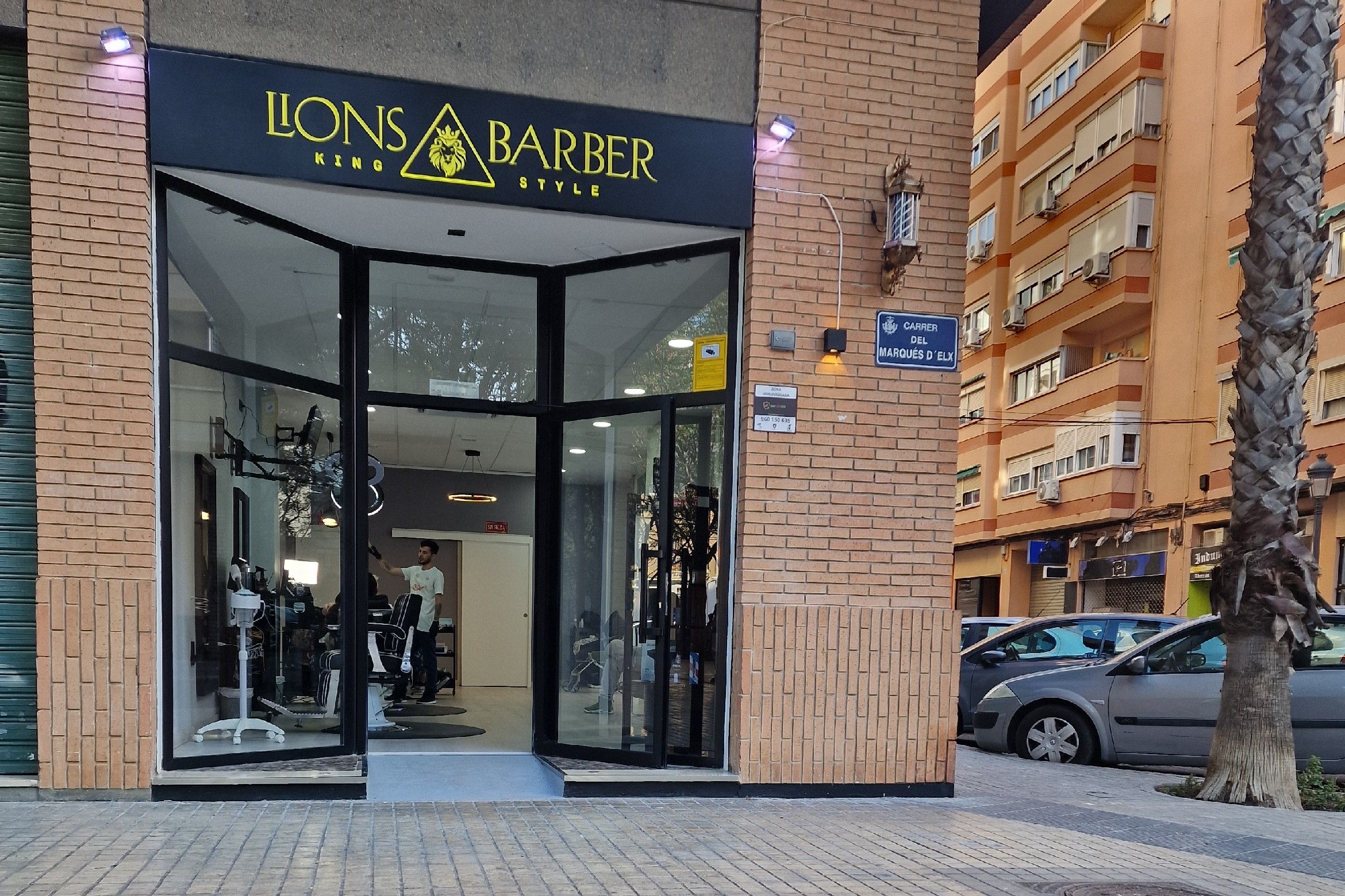 Opinión de D Lion Barber Shop: Calidad y estilo en barbería profesional