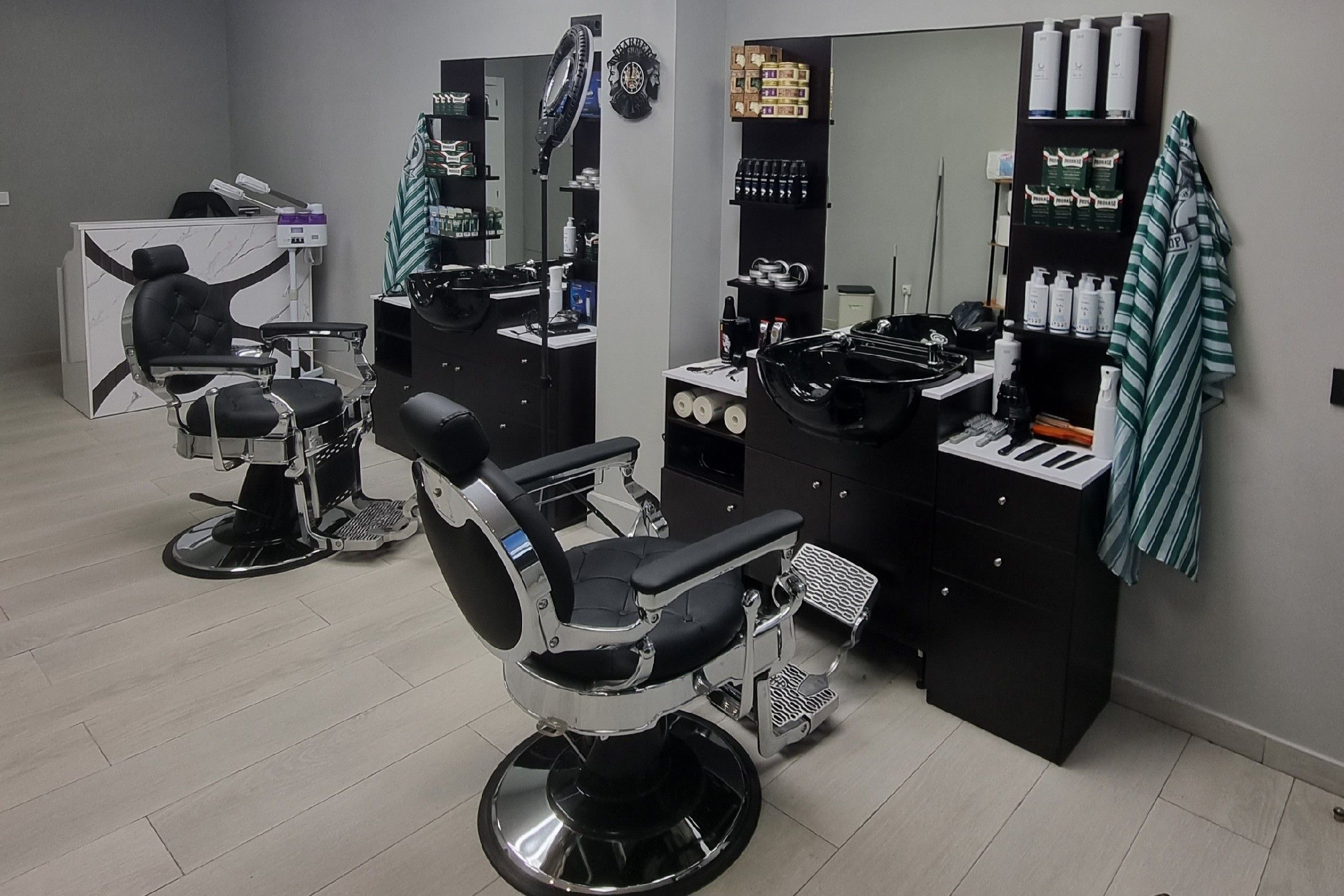 Opinión sincera de GreenMoon BarberShop: calidad y estilo en barbería moderna