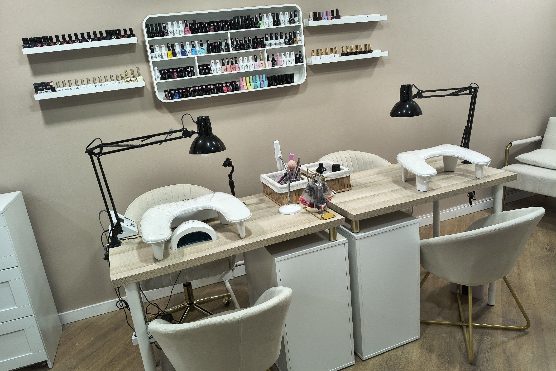 Opinión detallada de Nails and More y Karys Salon: calidad y servicio